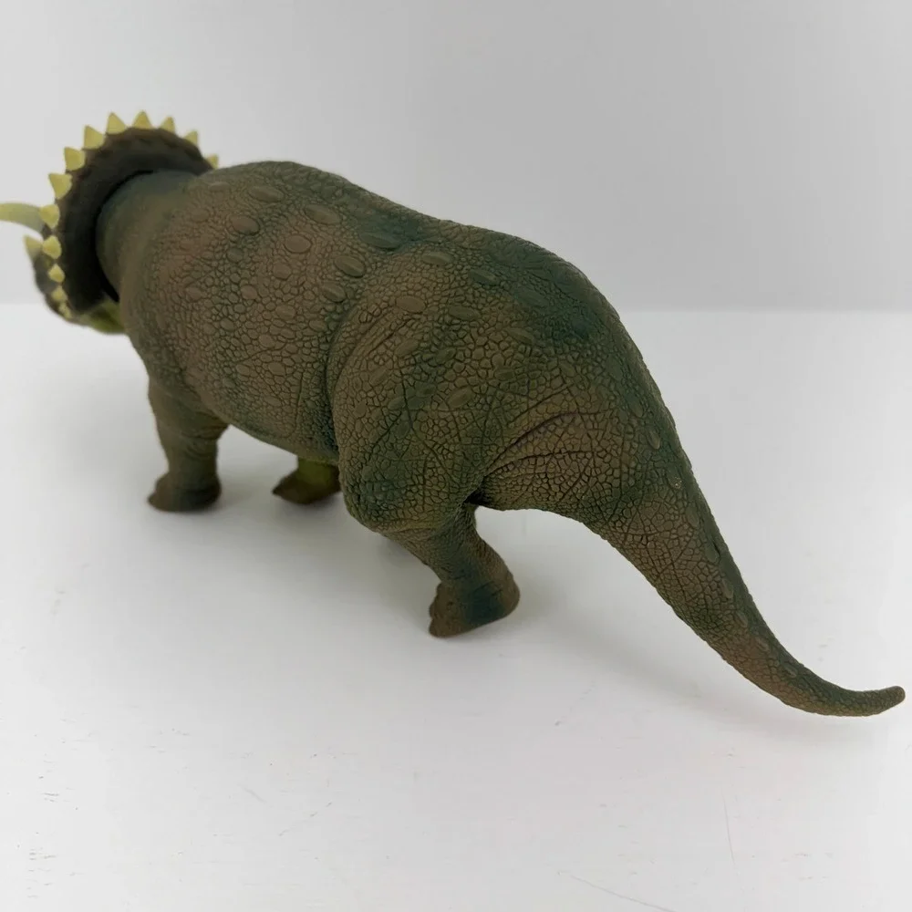 Kenner Jurassic Park Triceratops‎ Dinosaur 1993 Green Good Dino Damage JP08